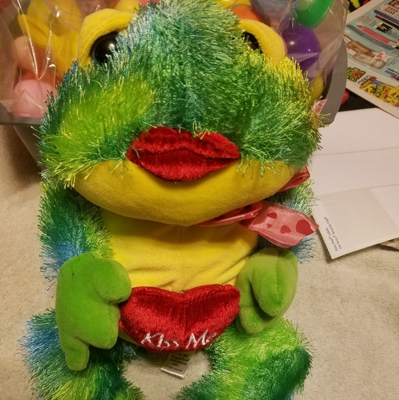 unbranded Other - ❤️🎊HOST PICK🎊❤️ Kiss Me Plush Frog Please go to my page and see o